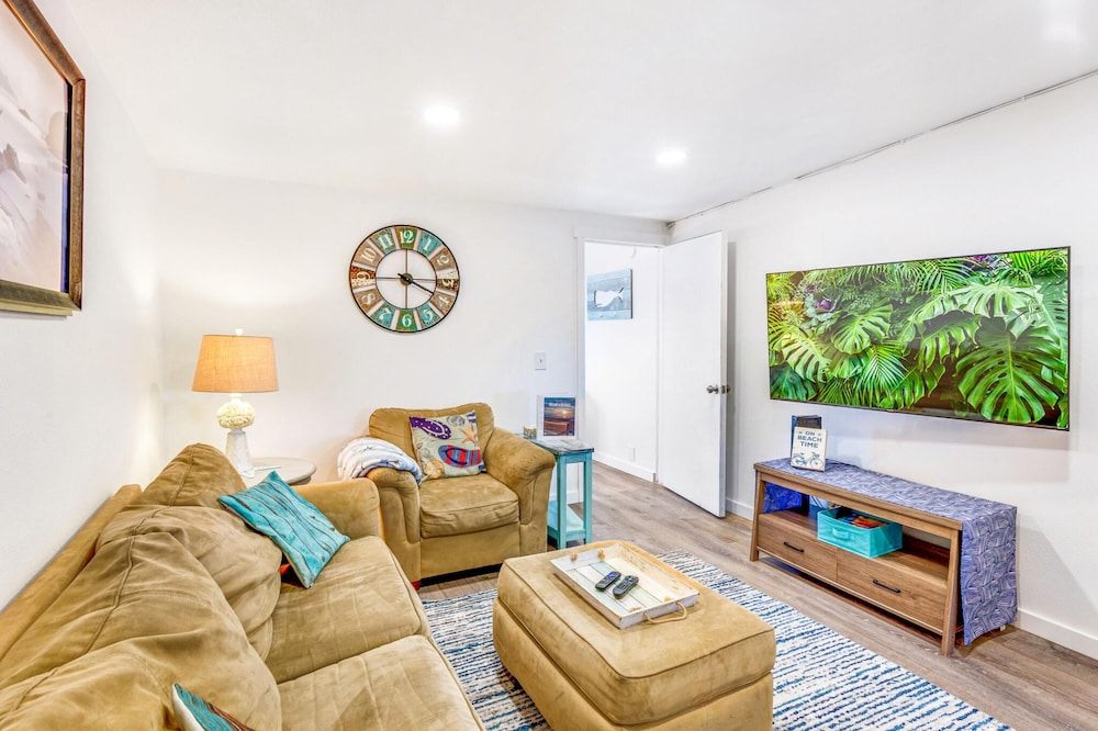 Shine On Condo in Ocean Shores