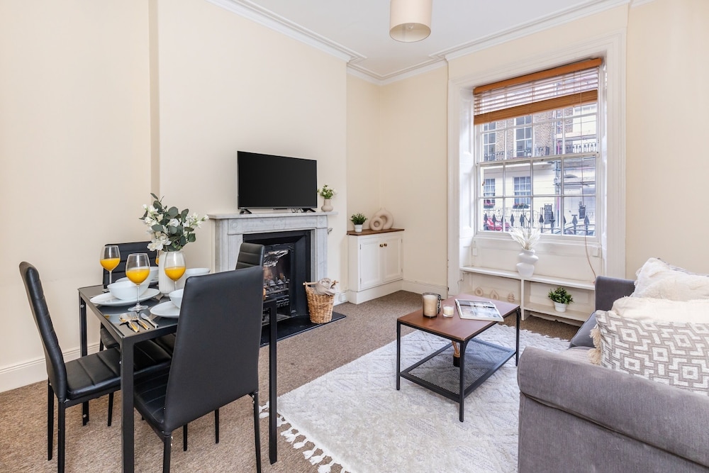 Prime 1BR near Regents Park & Zoo
