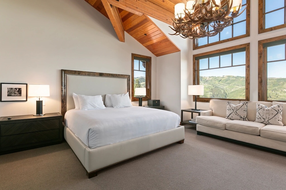 Stag Lodge at Deer Valley Resort - Four Bedroom Residence with Loft and Spa #29 4 Condo