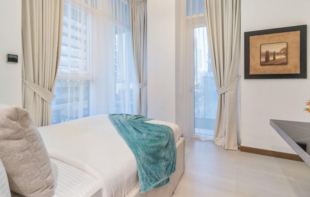 Charm Studio – Fully Furnished with Style