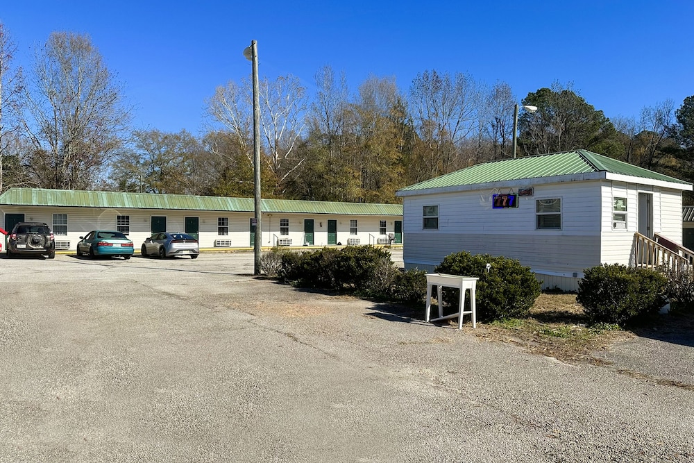 Sparta Seven Motel By OYO near Milledgeville - Property Image 23