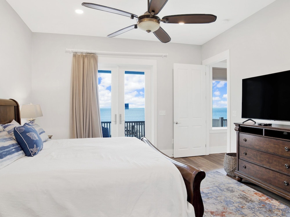 Bay Dream Believer by Southern Vacation Rentals