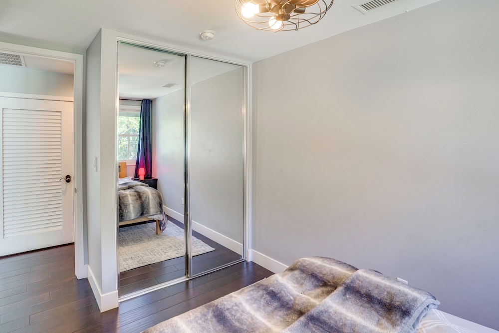 Mid Century Modern Gem w/ Pool in North Tustin
