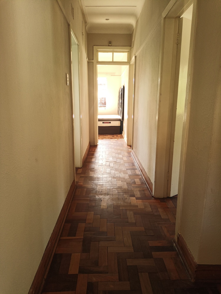 JM TOURS & SAFARIS GUESTHOUSE