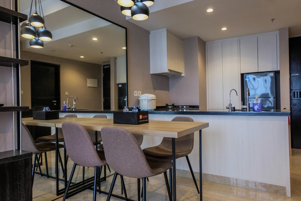 Fully Furnished 1BR at The Branz BSD Apartment view 3