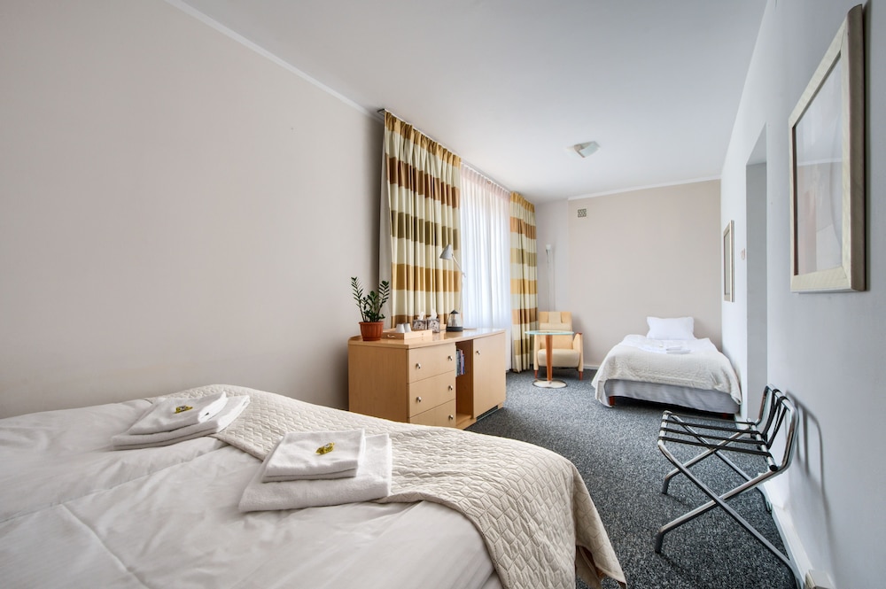 404 Rooms Wilanowska view 5