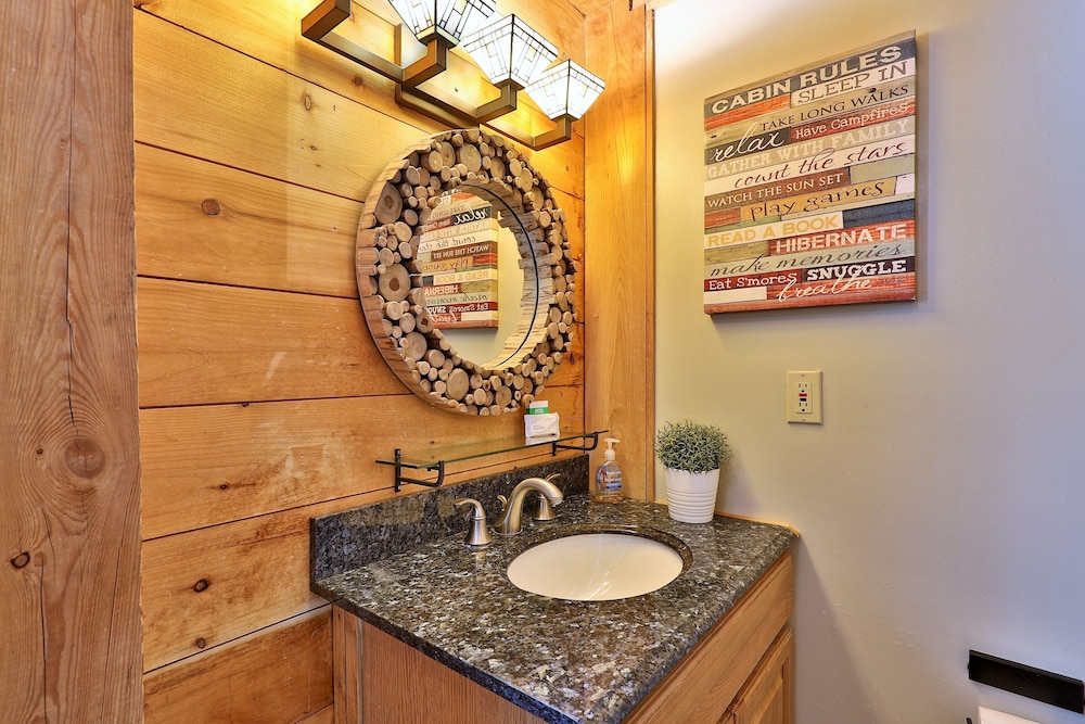 The Killington Cabin by Killington Vacation Rentals view 3