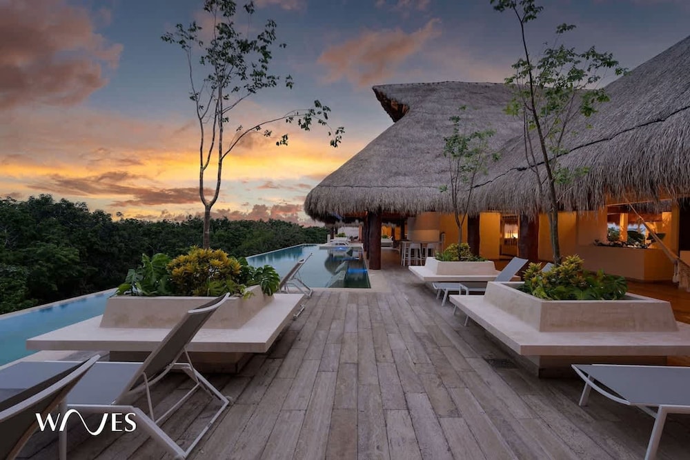 Premium Apartment W Private Pool Garden