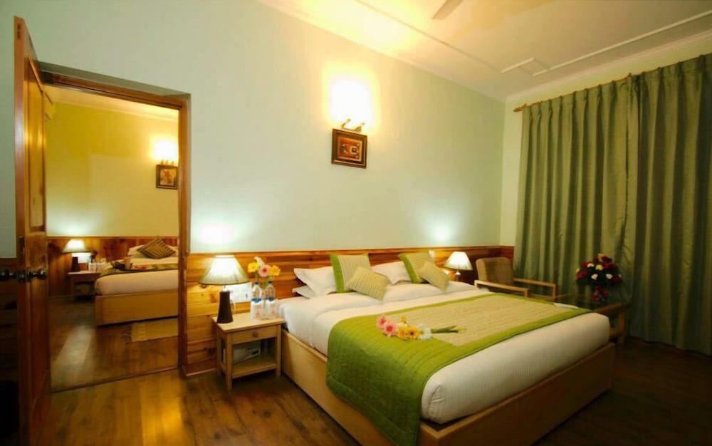 J.J Resorts