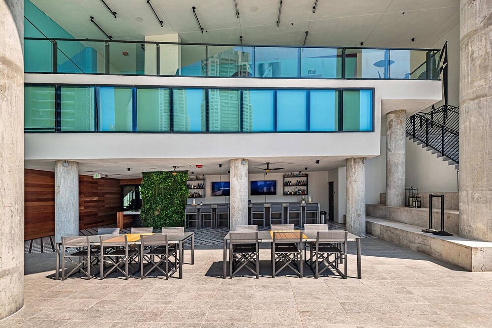 Luxury Studio Downtown Miami Bay View