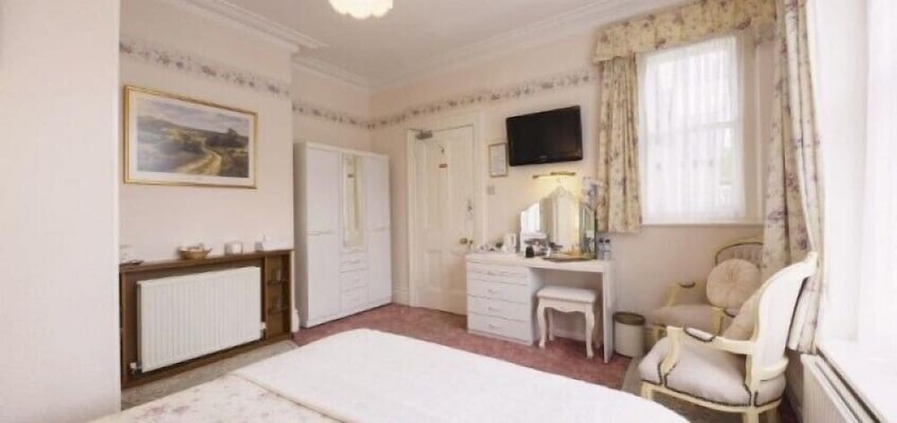 Braemar Guest House