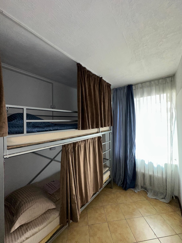 Rooms Tolebi.