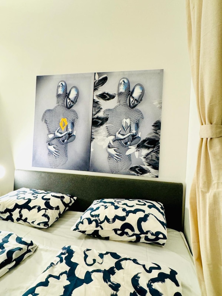 5BR Apt For 10 Walk to Kaufpark Alterlaa