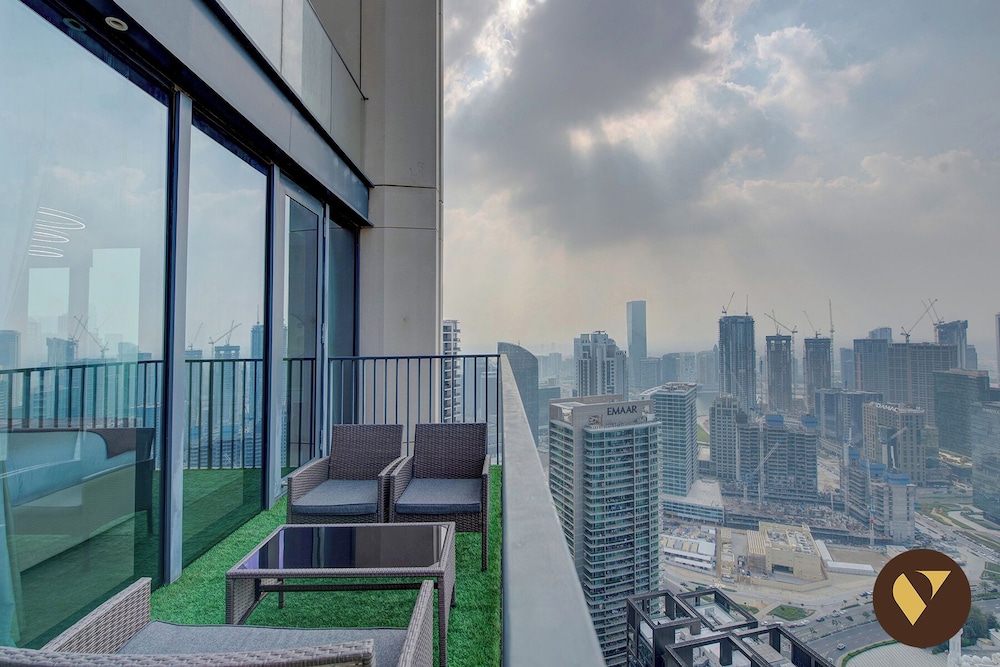 Vogue 43rd Floor Boulevard Heights