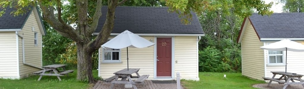 Travellers Haven Motel - Image 1