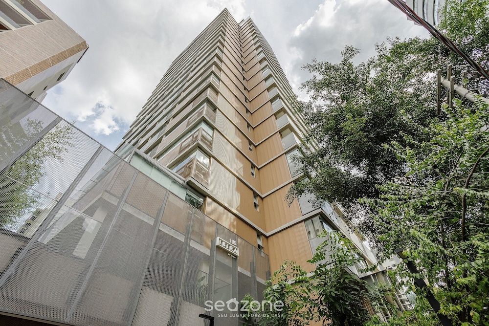 Your Urban Retreat Near the Subway - Iby1613