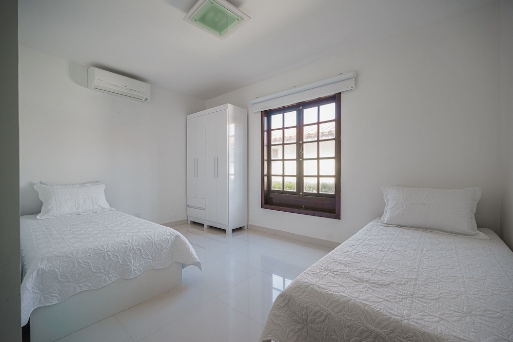 Bz60 Casa em condomínio pé na areia