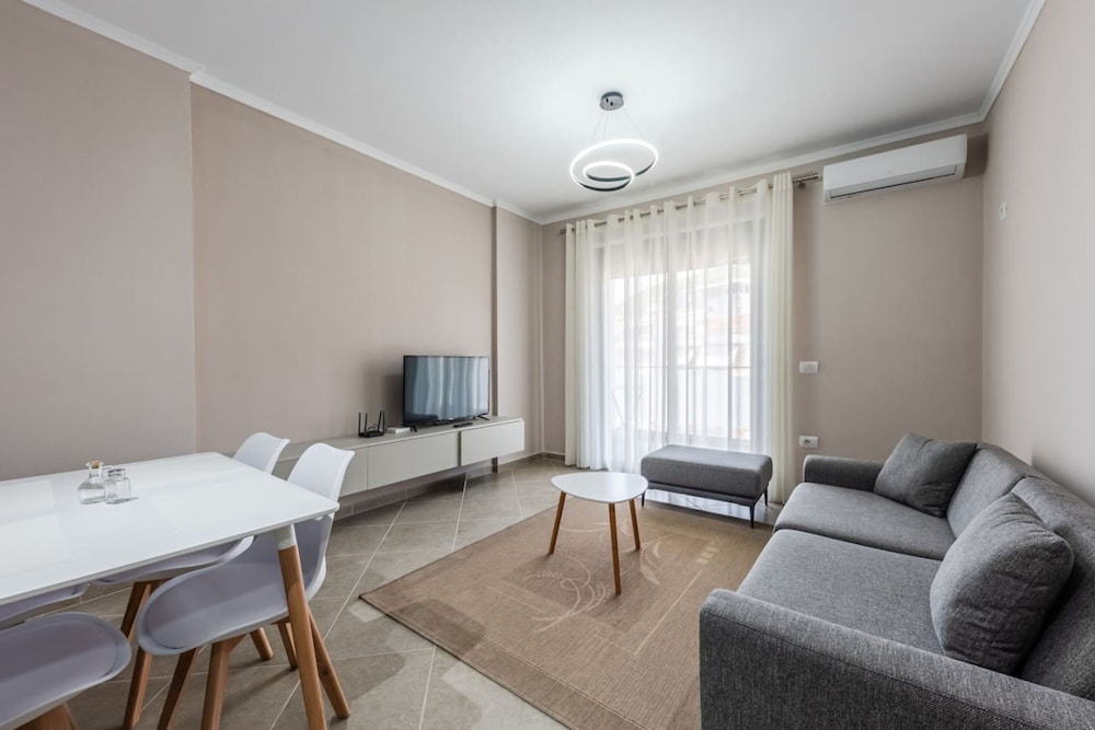 The Seaside Oasis Apartment