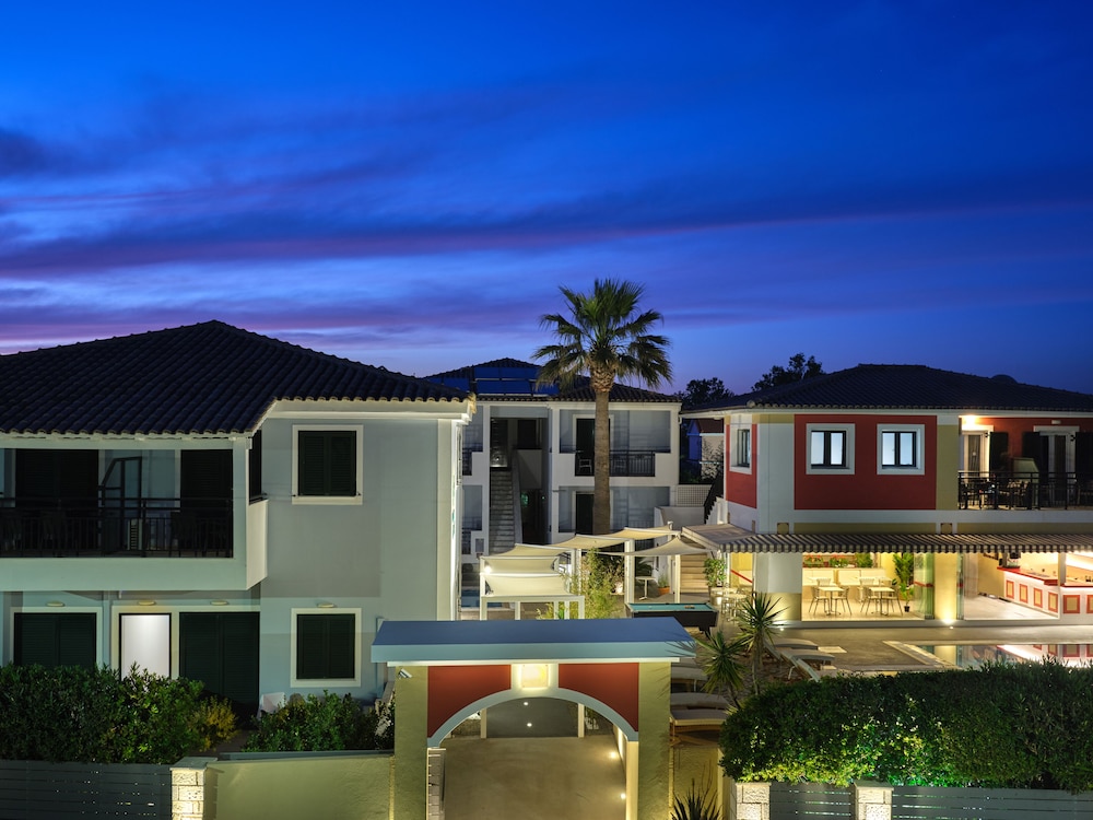 Hotel Cactus Hotel - Image 1