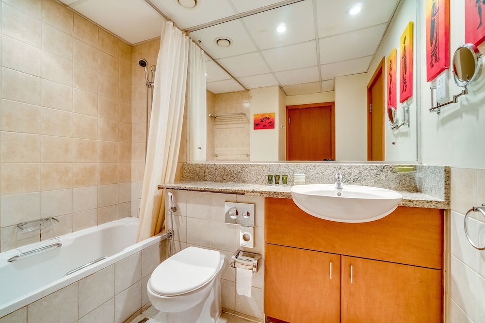 1 Bedroom Apartment Greens