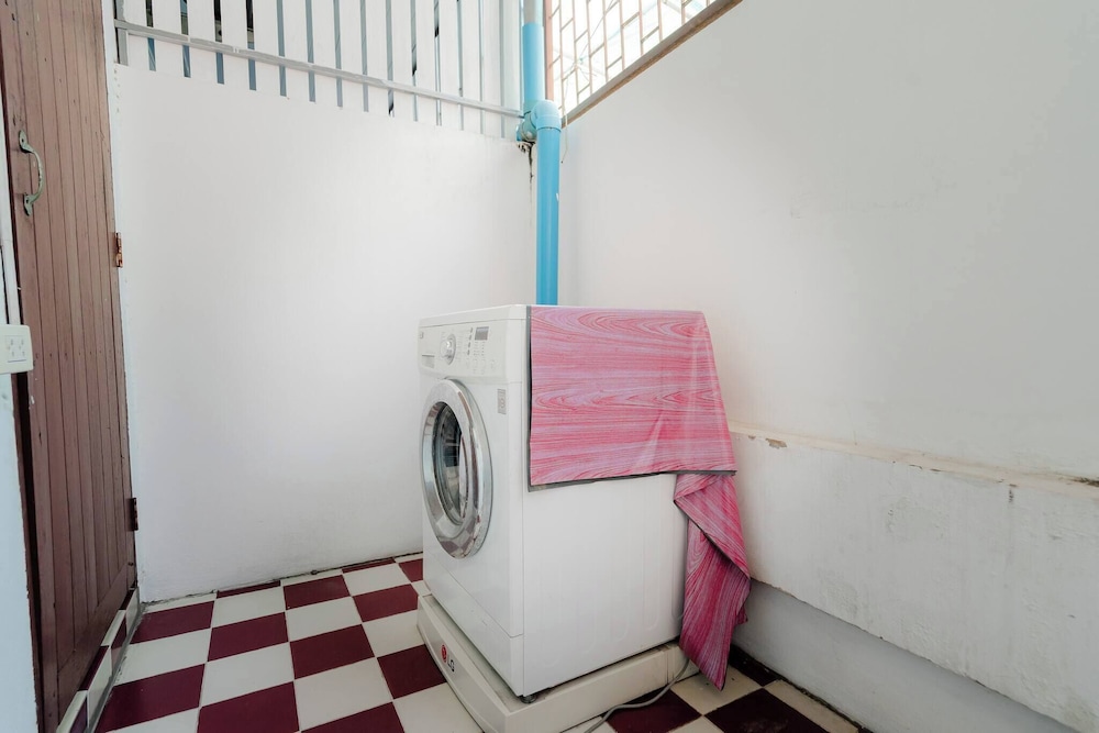 Charming 2-bedroom House in Hua Hin Soi 80,12-minute Walk to Beach