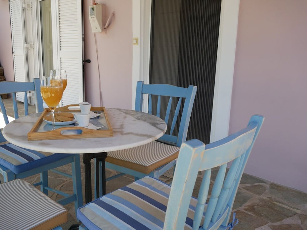Christina s Villa With sea View