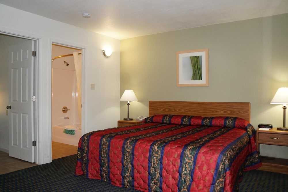 Lake Marina Inn