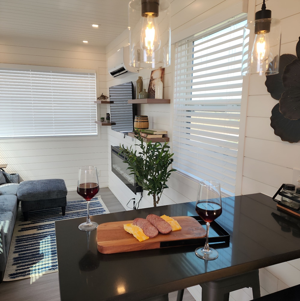 Unit 7 Napa Valley Station Stylish Stay