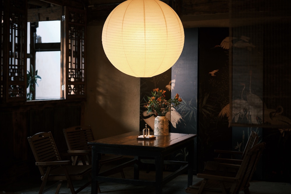 Shaxi Ancient Town Chang Le Li Chinese Courtyard Hotel