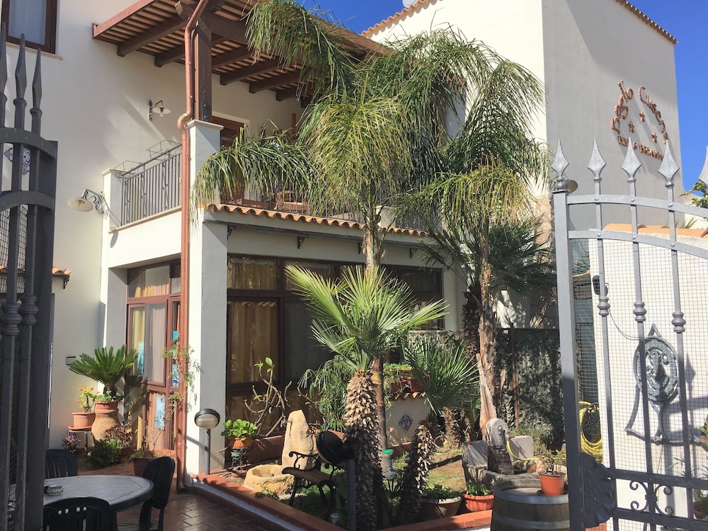 Hotel B&B Baglio Cusenza - Image 1