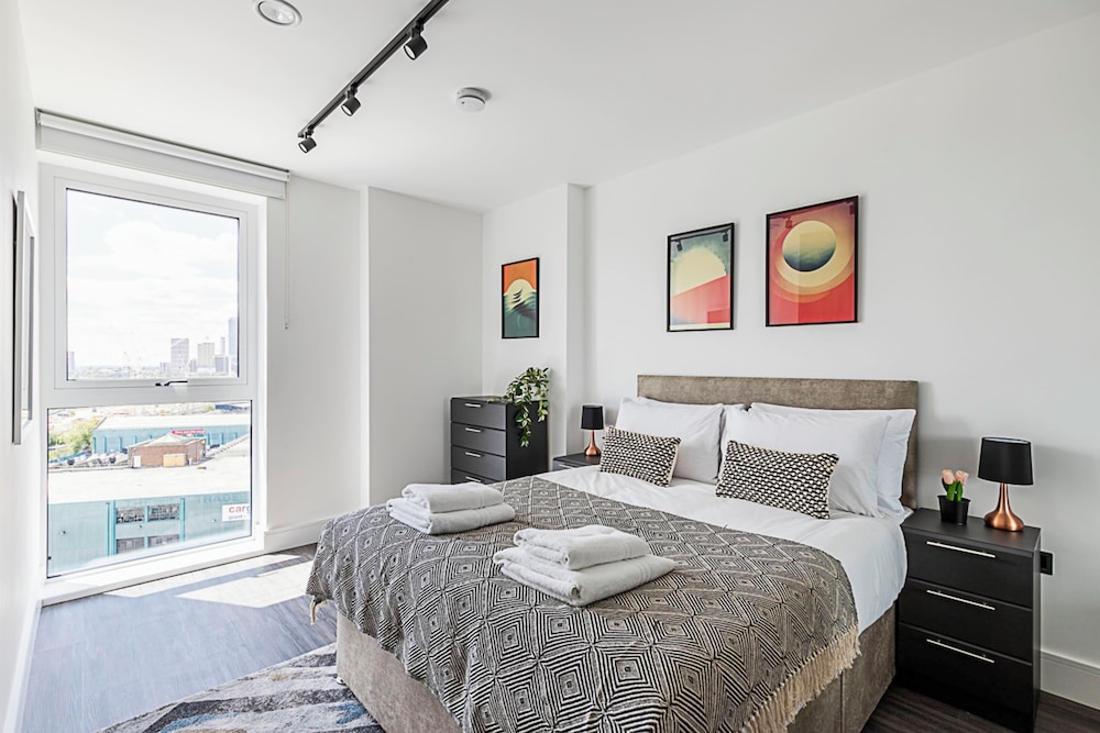 Luxurious West London Apartment