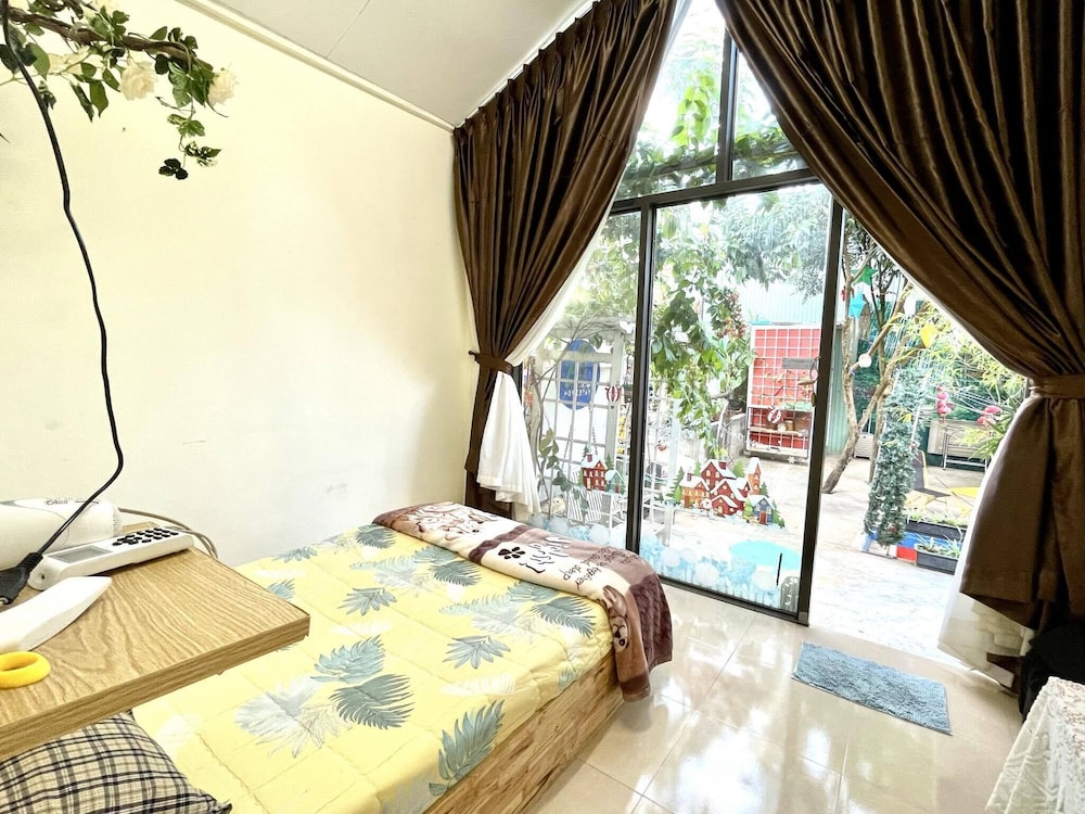 Lake View Homestay view 2
