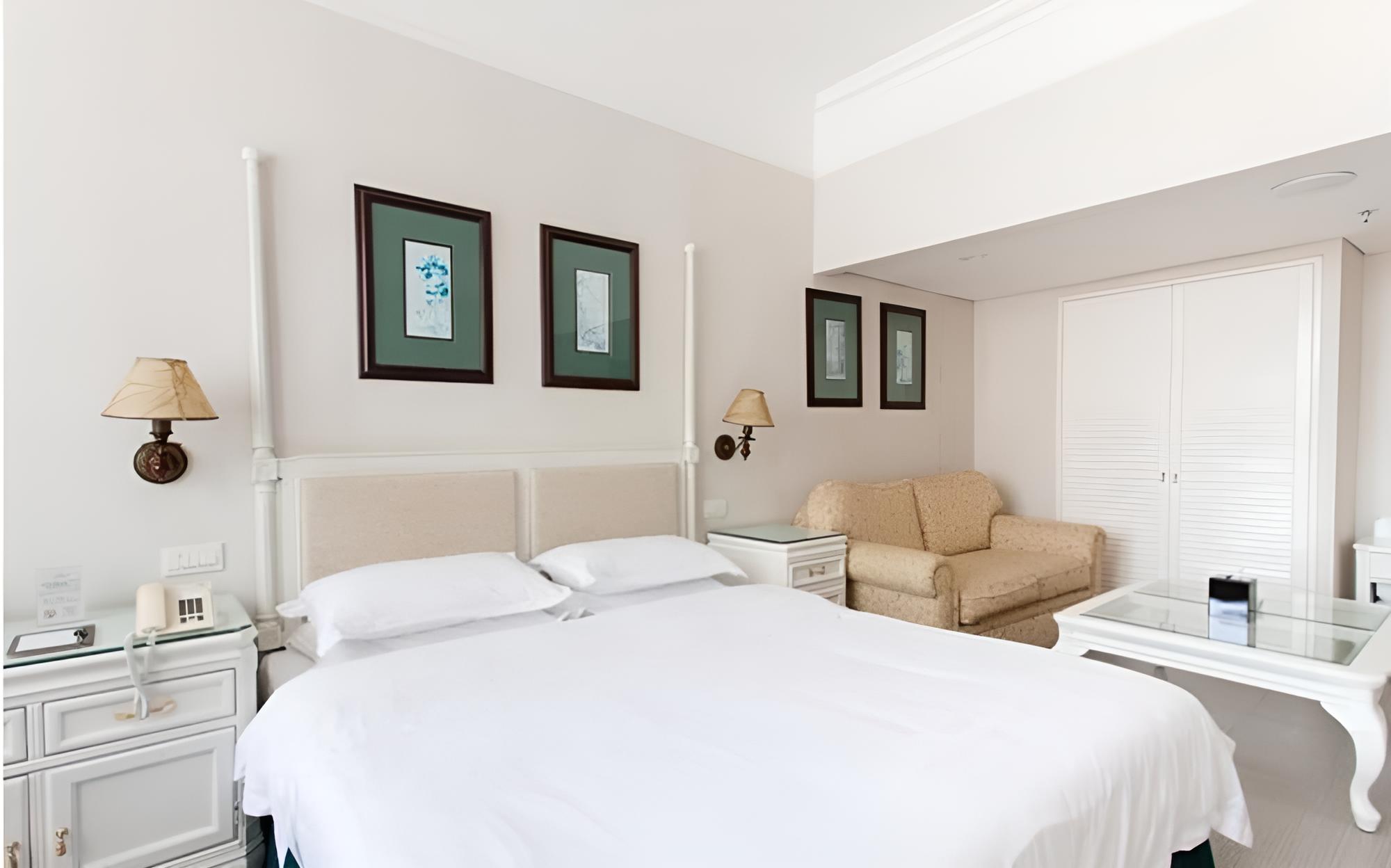 Golden Coast Lawton Hotel