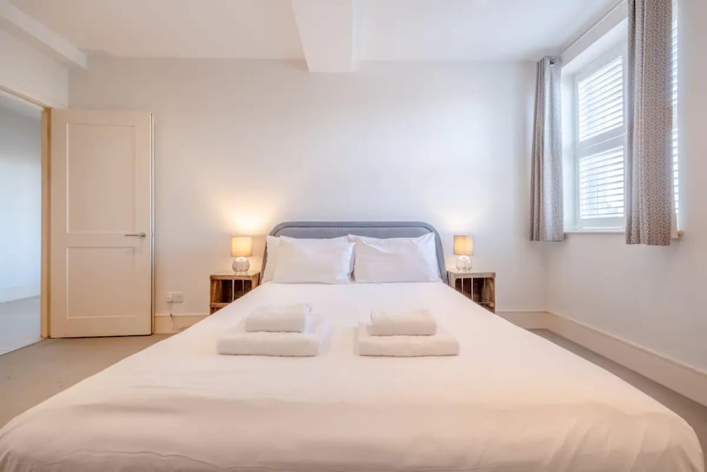 Stylish 1 Bedroom Apartment in Affluent Fulham