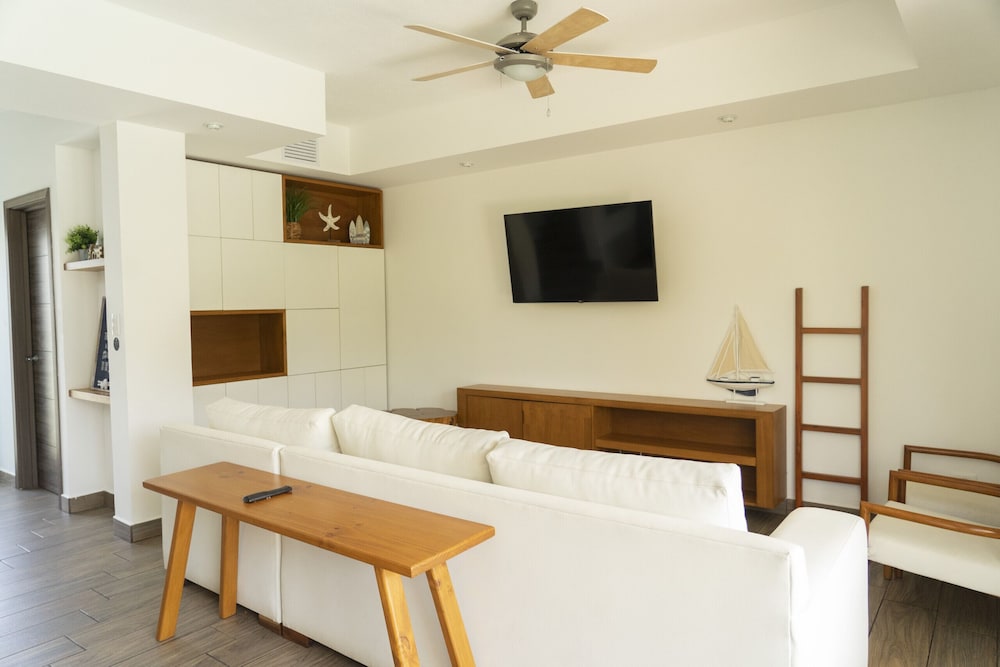 2BR 7 Guests Private Jacuzzi in Monterrico