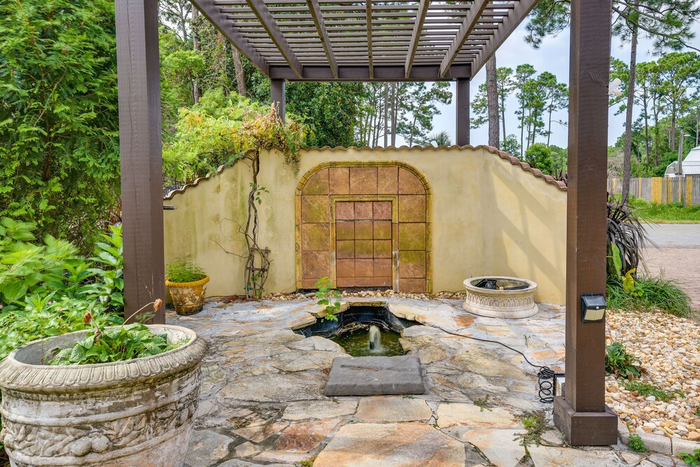 Waterfront Destin Oasis w/ Boat Dock & Kayaks! view 4