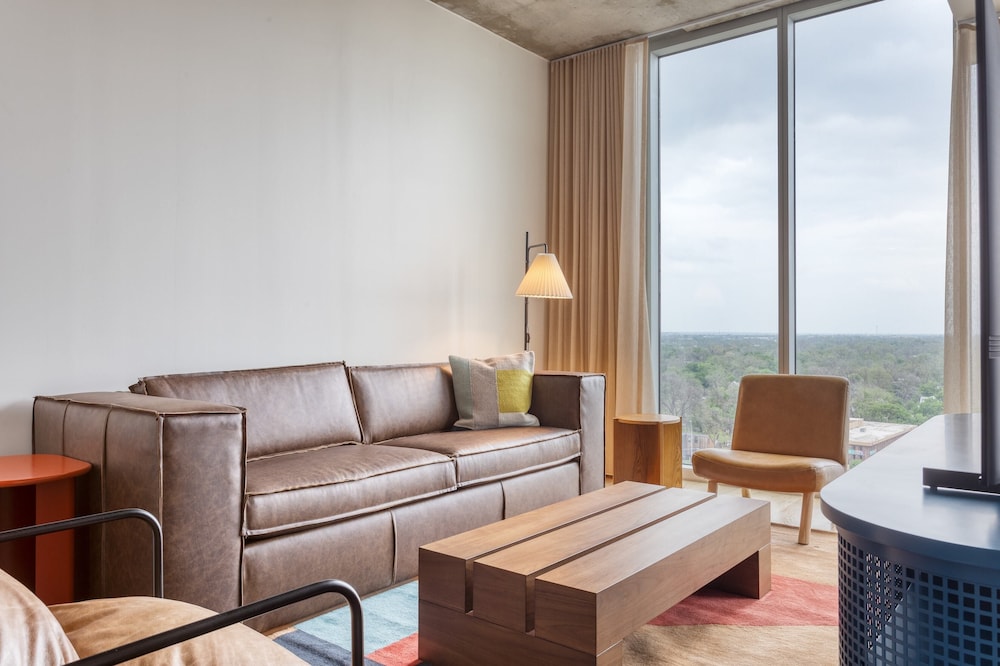 Billy by Avantstay Brand New Condo in Austin w/ Amazing Amenities - Image 3