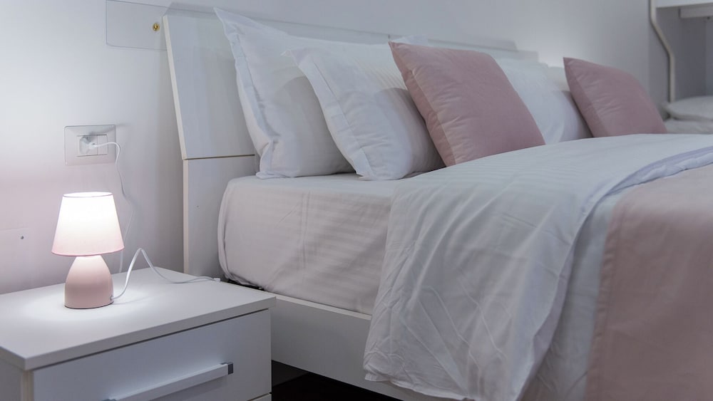 Lovely Rooms by Rentbeat