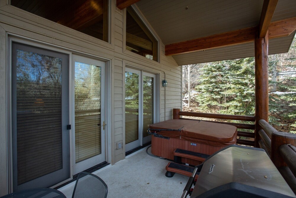 Trail's End Lodge at Deer Valley Resort - One Bedroom Deluxe Residence with Spa #304 1 Condo