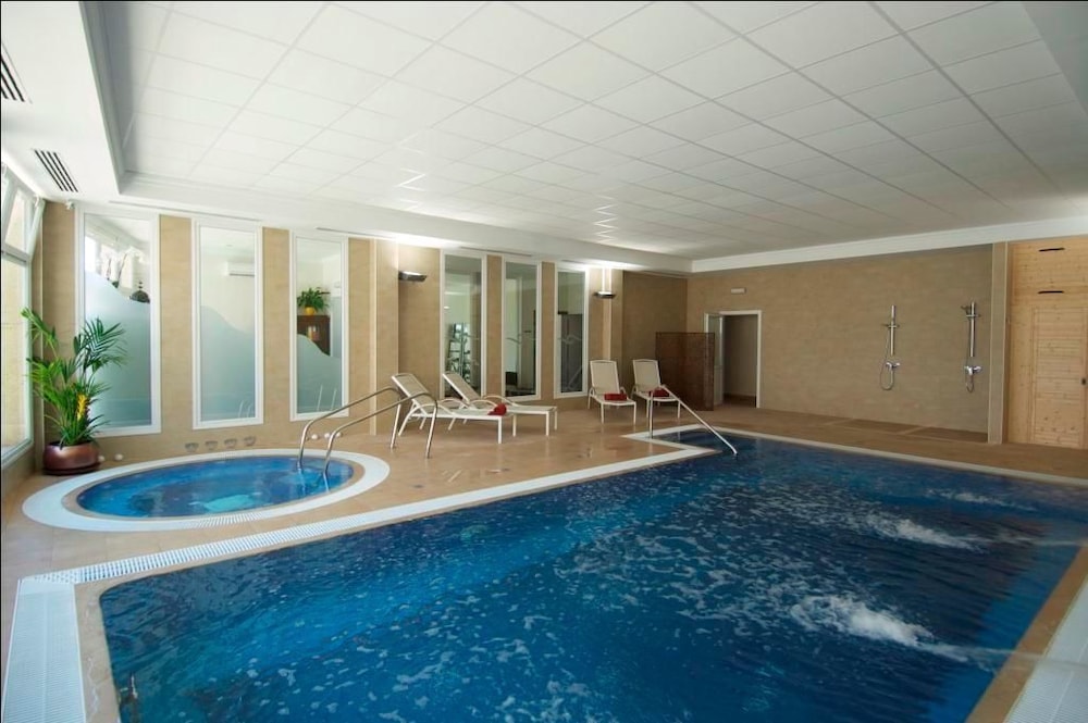 Luxury Penthouse E302