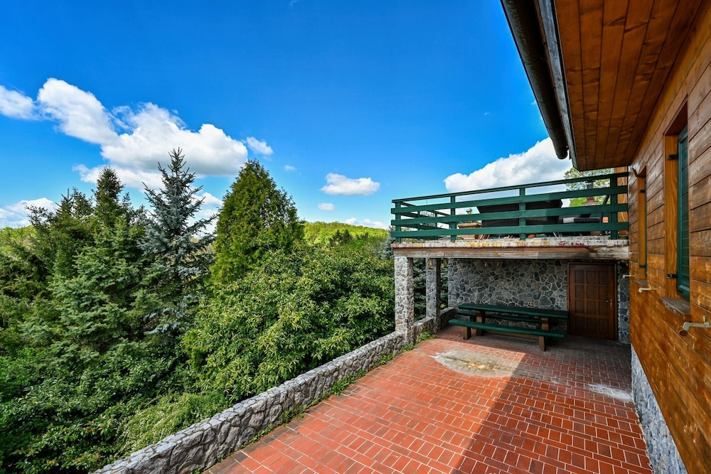 Hunting Lodge in Ribnja ka