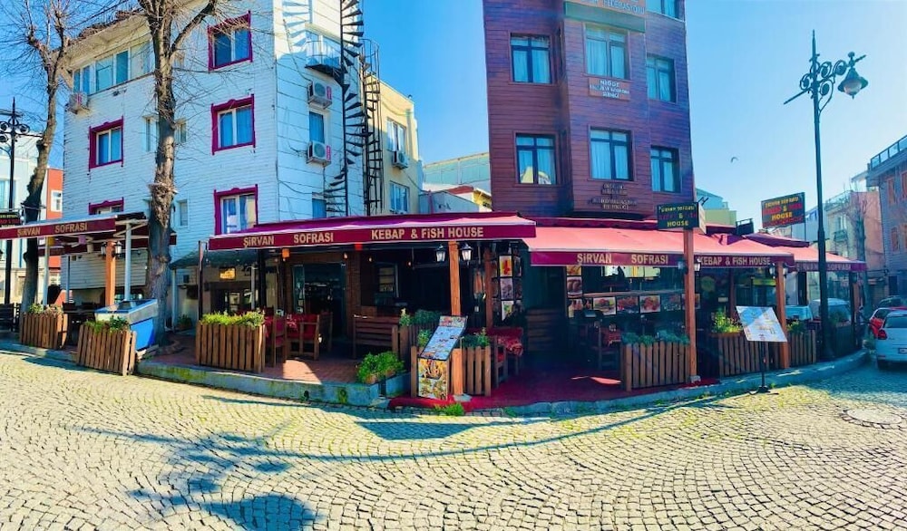 Rose Bouquets Otel - Image 27