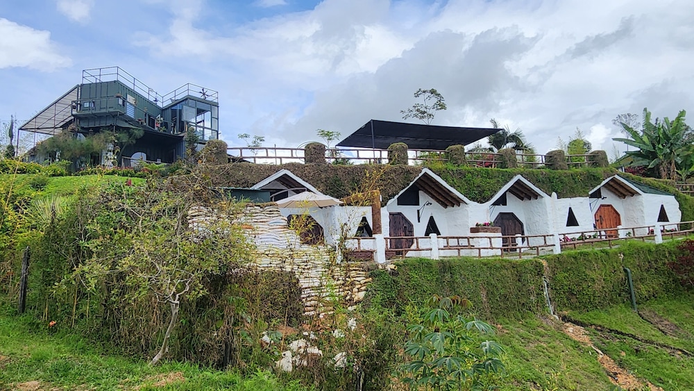 HOBBIT HOTEL