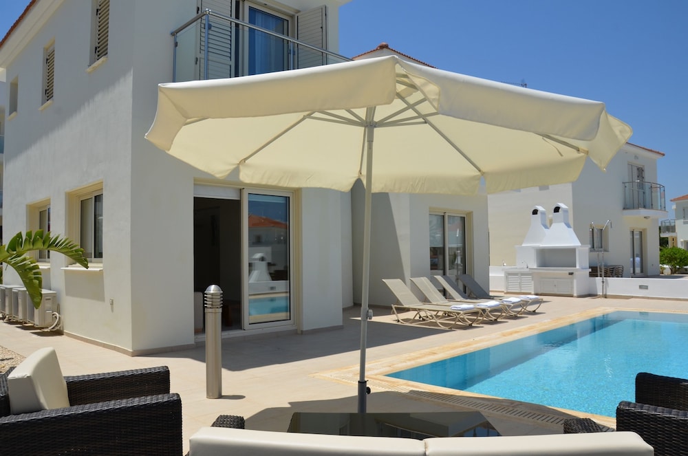 Athena Beach Villa