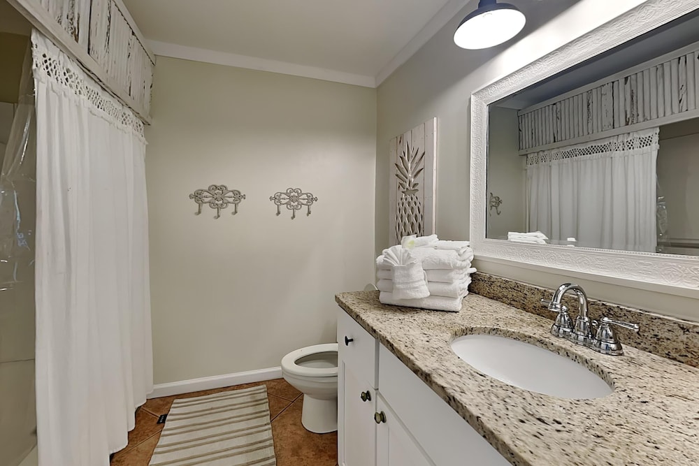 Tradewinds by Southern Vacation Rentals