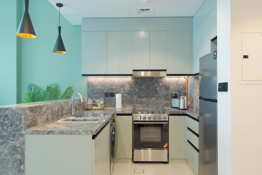 KeyRock Golf Gate - Stylish Retreat