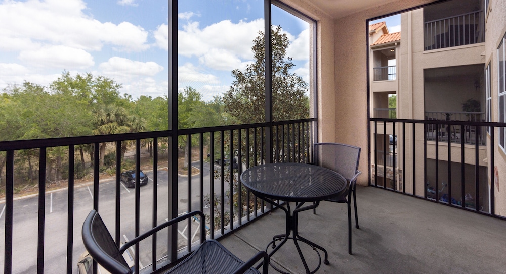 8000tw Unit 4303 - Tuscana Resort 2 Bedroom Condo by RedAwning