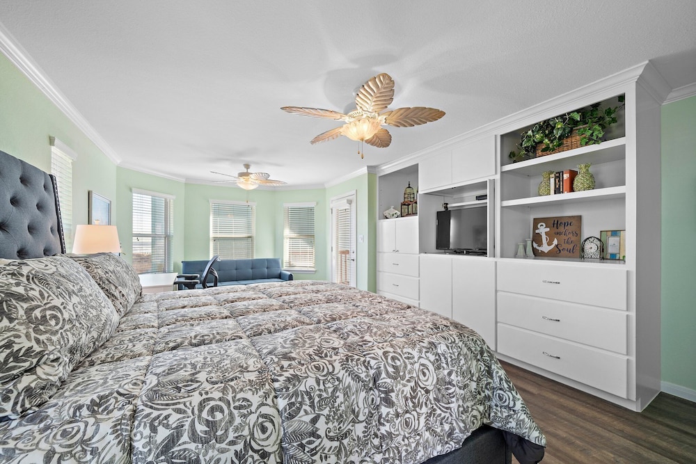 Starlight Oasis by Ryson Vacation Rentals