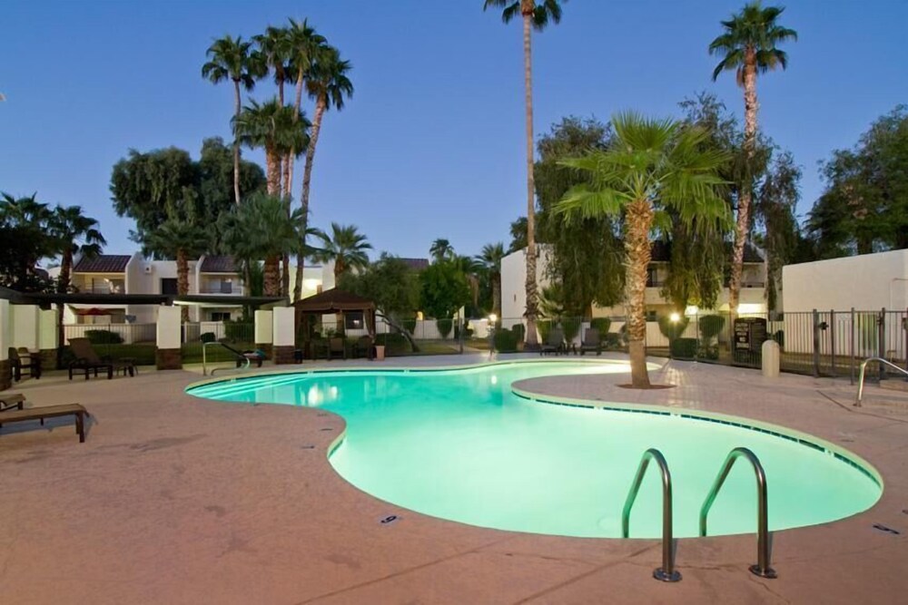 Ultra Chic and Modern By Signature Vacation Rentals