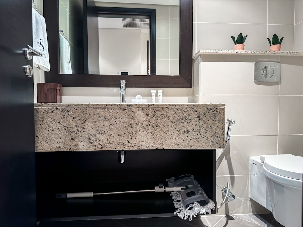 Resort Apartments - Royal Amwaj North